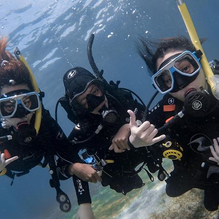 Badladz Beach And Dive Resort Puerto Galera Eksteriør bilde
